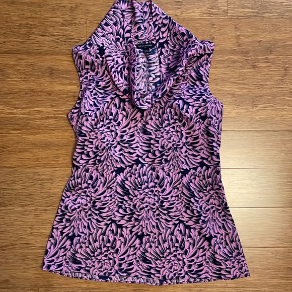 Banana Republic silky blouse - Picture 1 of 6